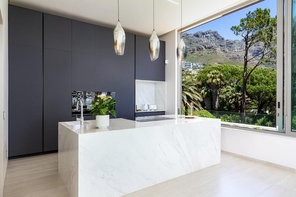 Camps Bay View * Cape Town