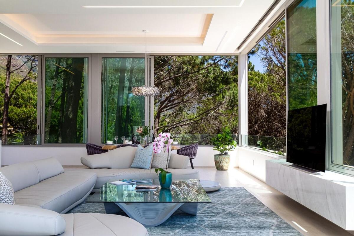 Camps Bay View Apartment *